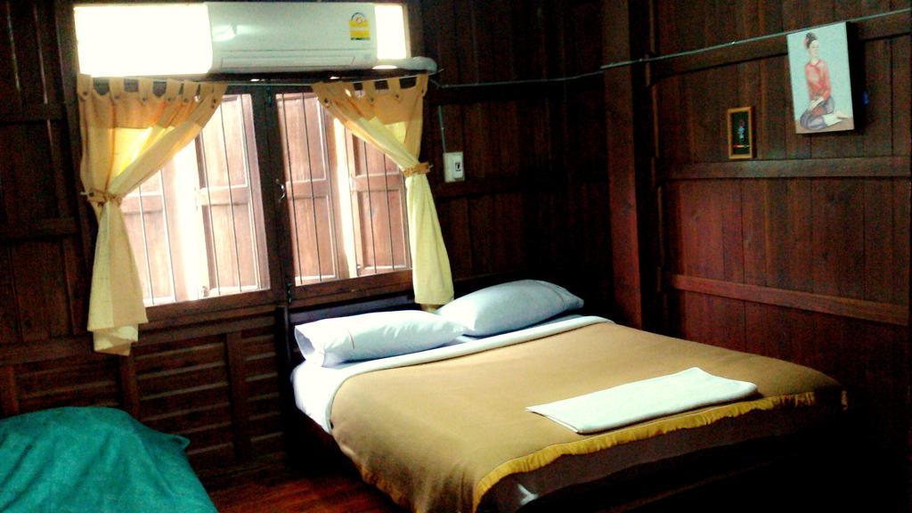 Baan Mai Guesthouse Mae Hong Son Zimmer foto