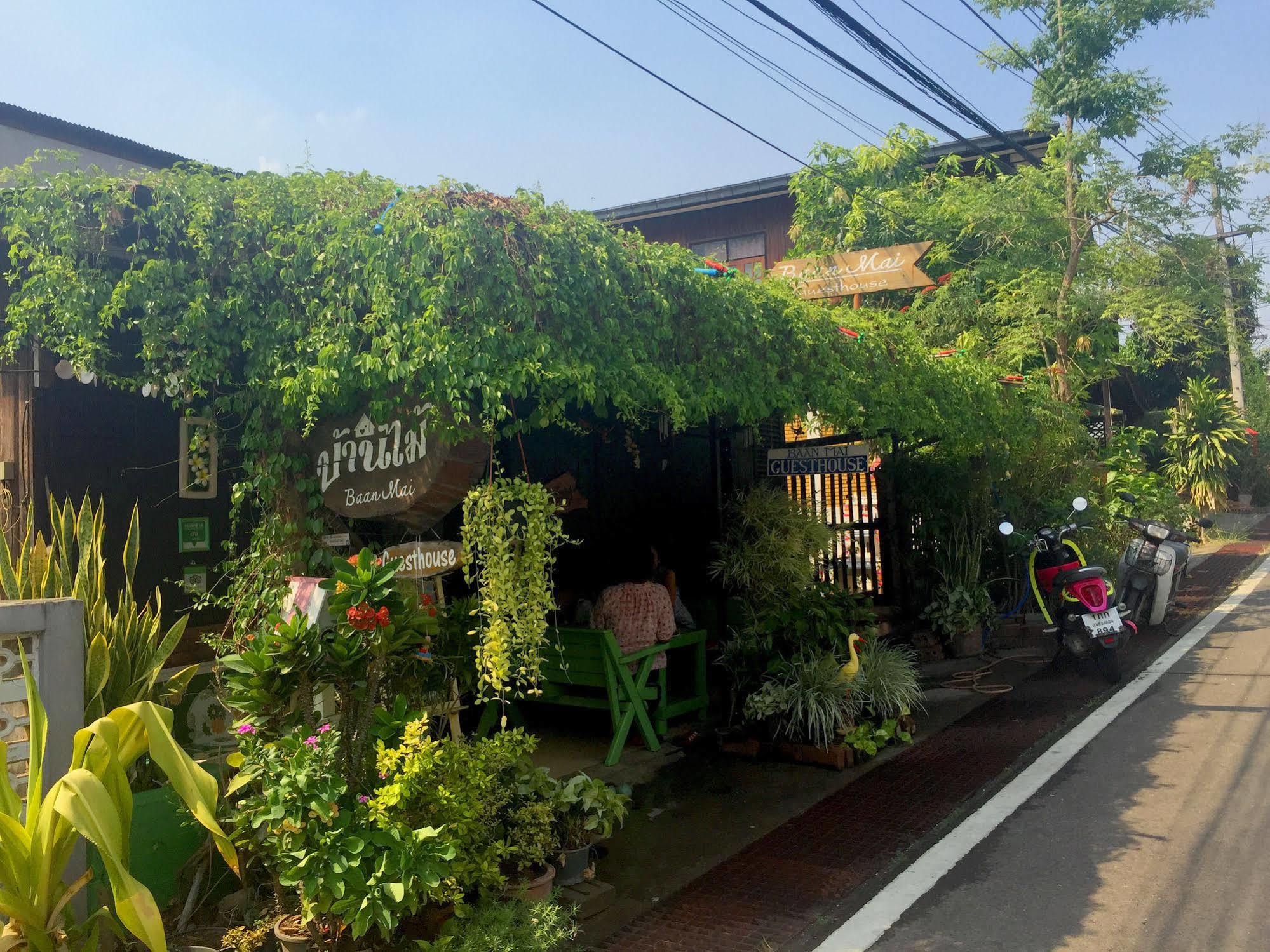 Baan Mai Guesthouse Mae Hong Son Exterior foto